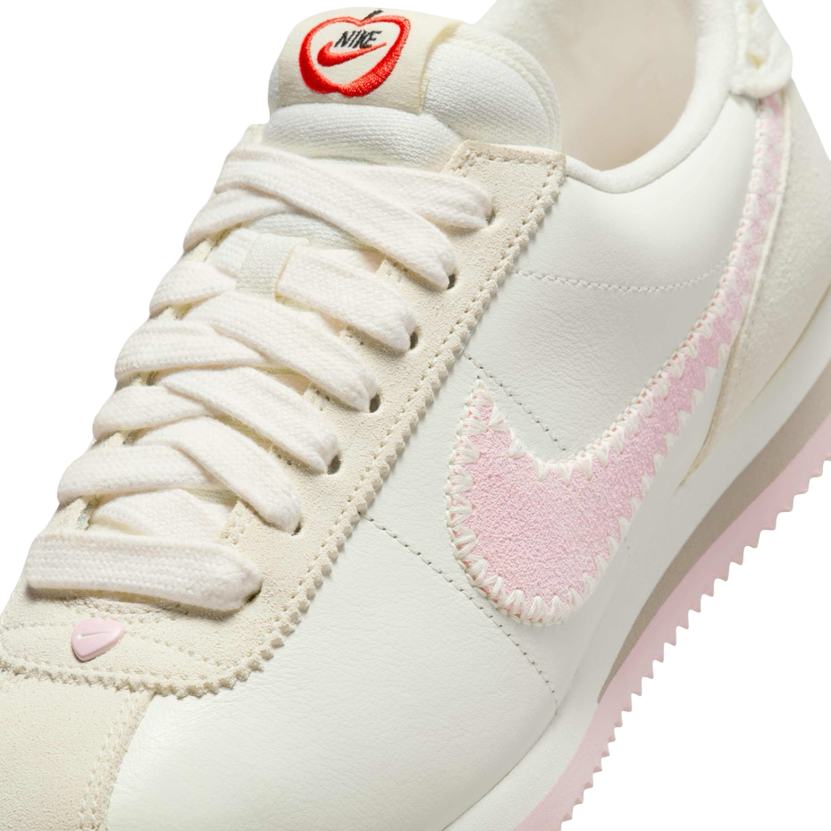 Nike
Women's Cortez "Valentine's Day" - Sail/Pink Foam