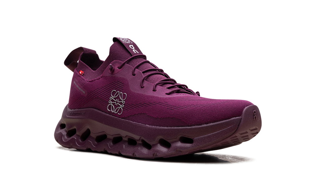 ON CLOUD RUNNING
CLOUDTILT WMNS
"LOEWE - CHERRY