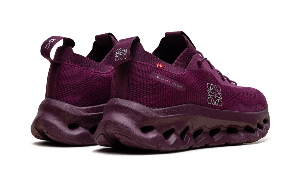 ON CLOUD RUNNING
CLOUDTILT WMNS
"LOEWE - CHERRY