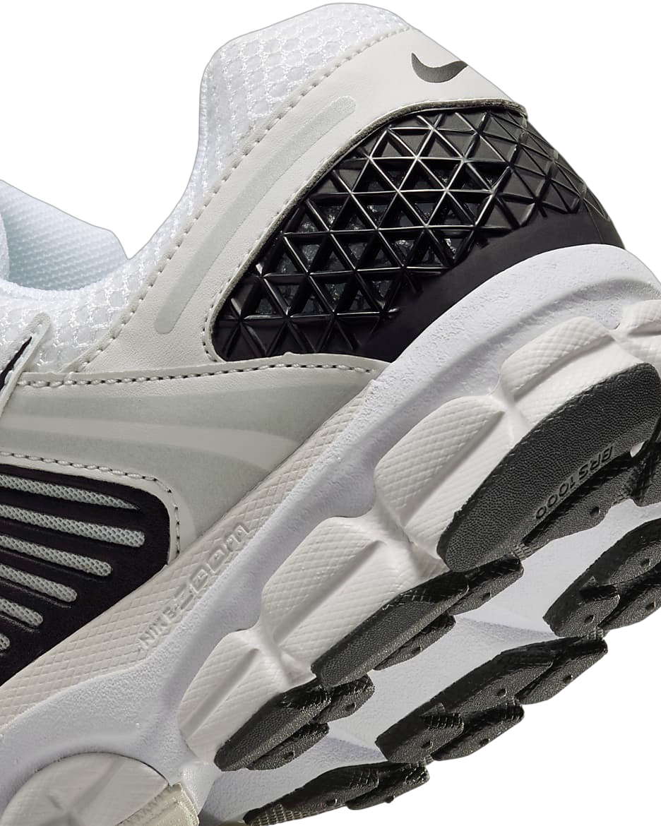 Nike Vomero 5 White Black