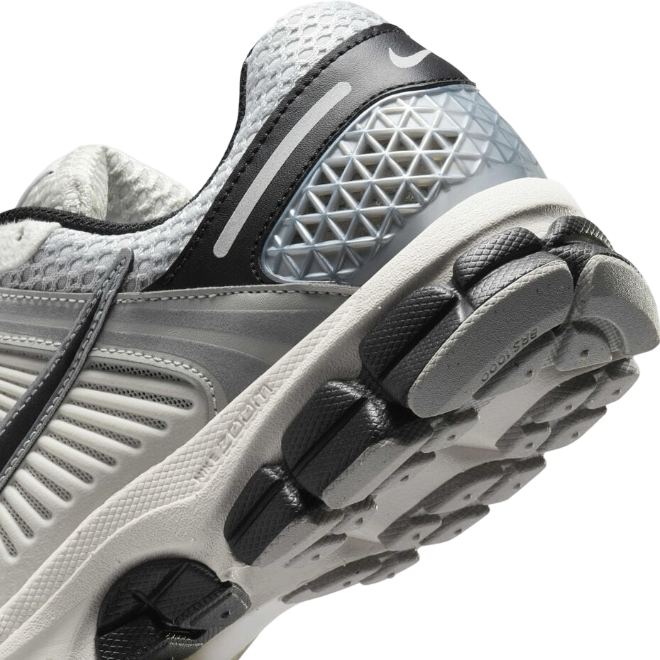 Nike Vomero 5 Photon Black