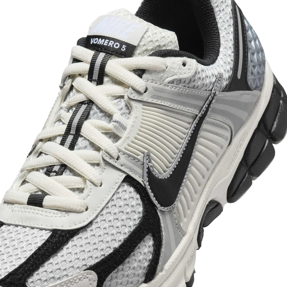 Nike Vomero 5 Photon Black