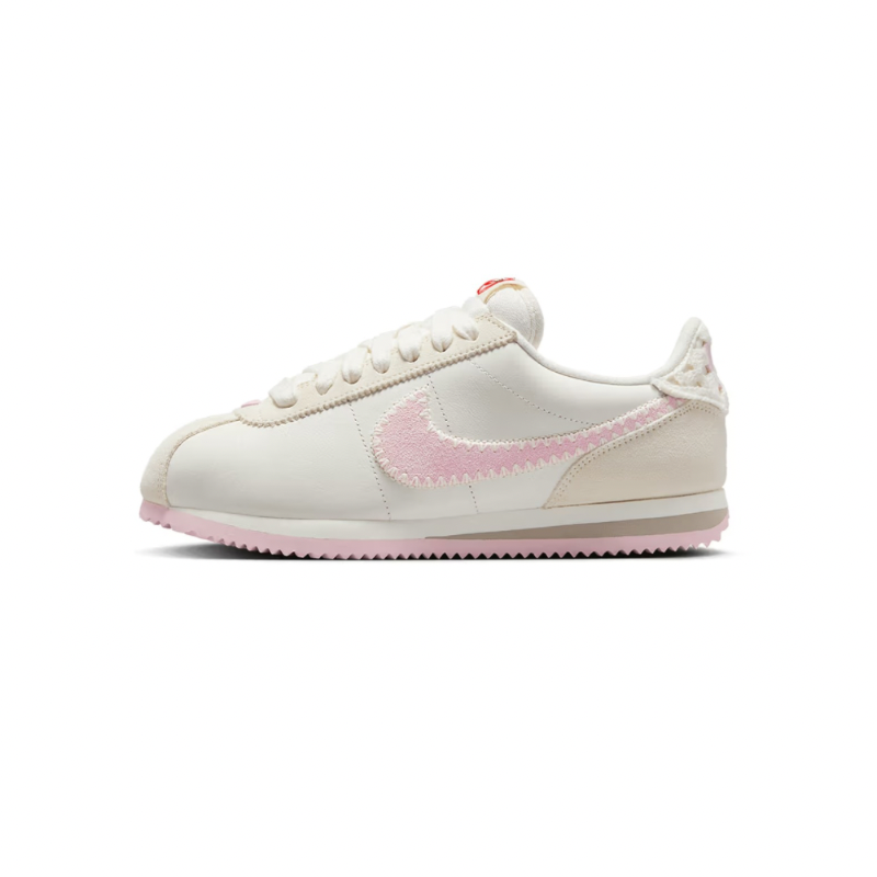 Nike
Women's Cortez "Valentine's Day" - Sail/Pink Foam