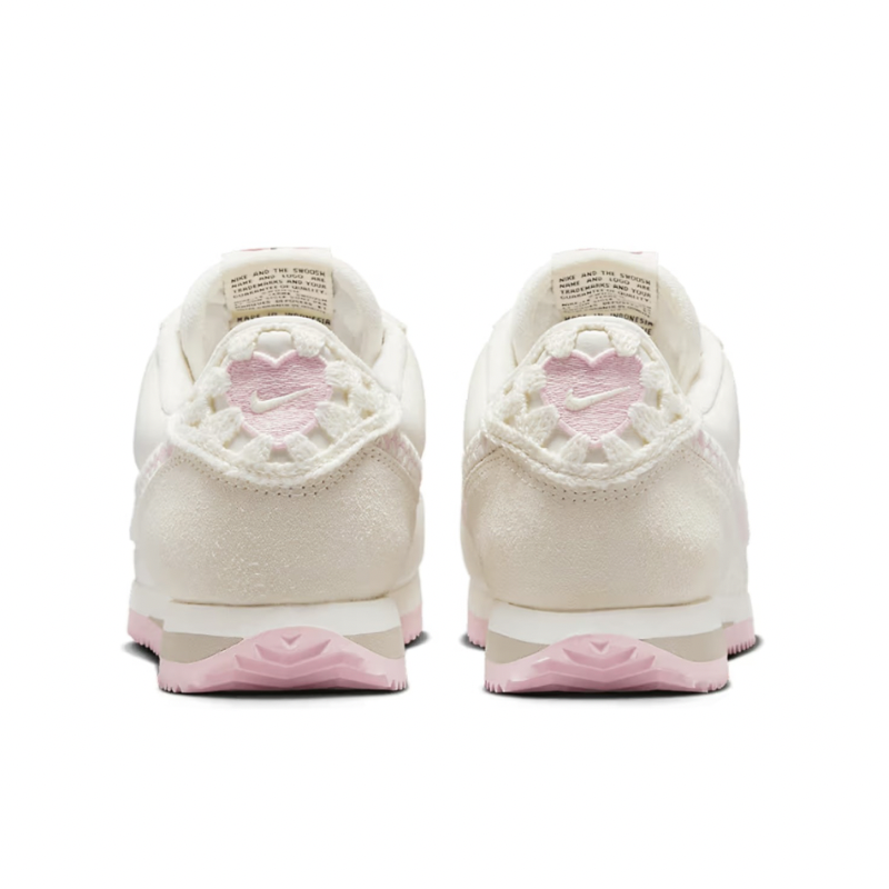 Nike
Women's Cortez "Valentine's Day" - Sail/Pink Foam