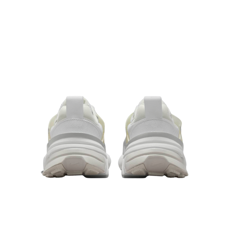 Nike V2K Run / Pure Platinum/Metallic Silver