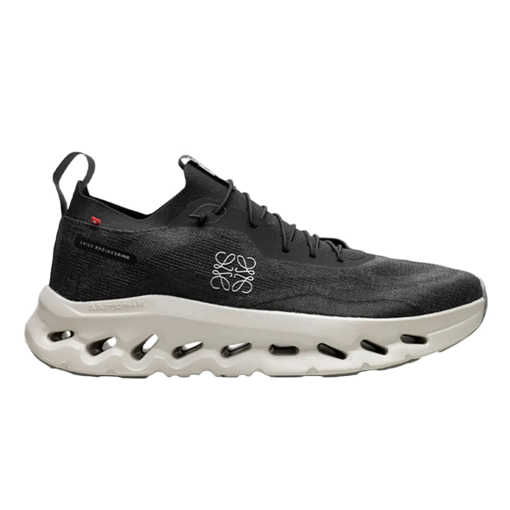 On Running Cloudsolo low-tops Sneakers | Black