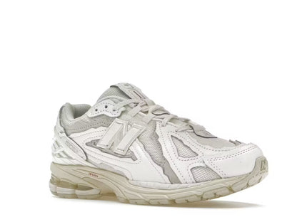 New Balance 1906D
Protection Pack White