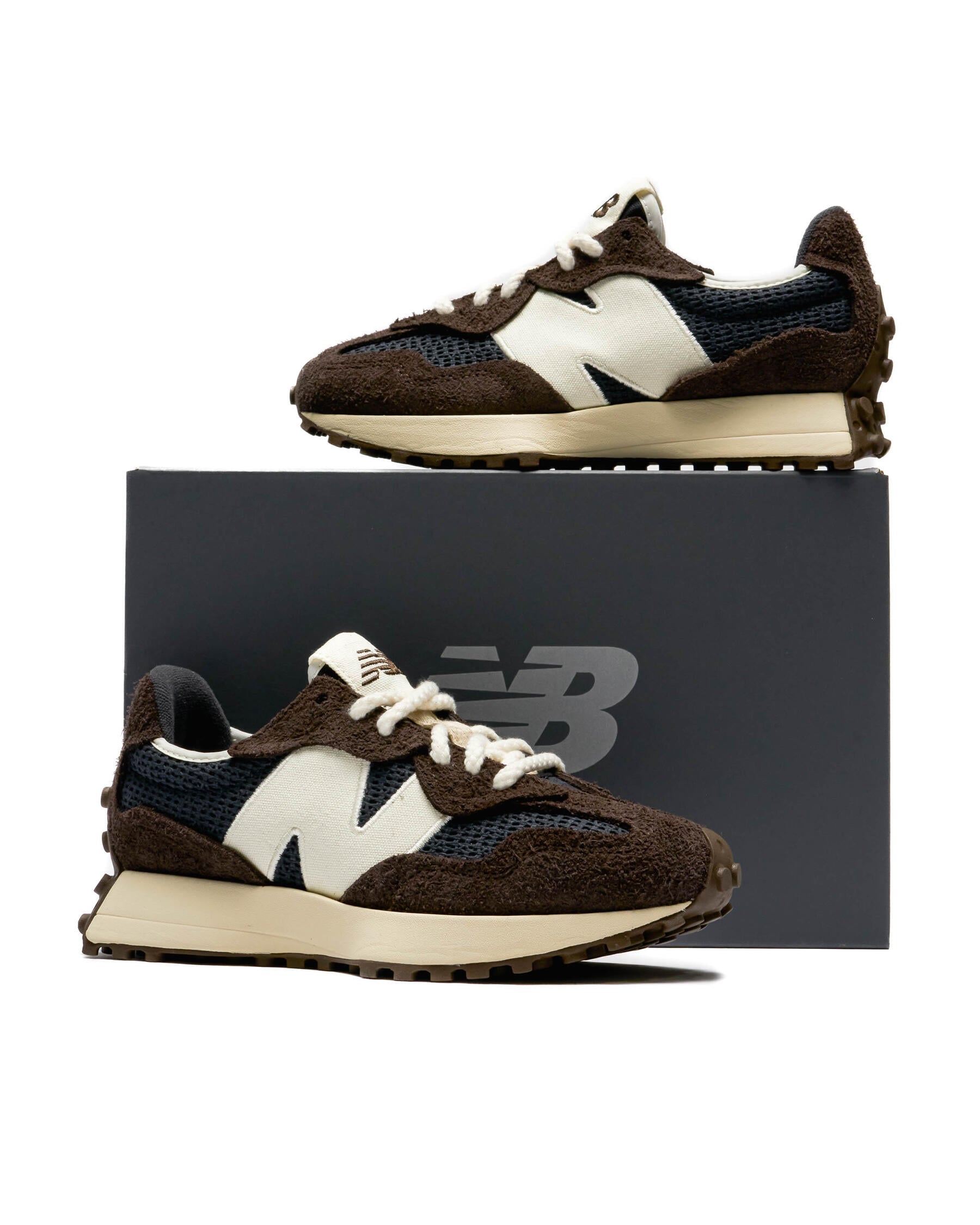 NEW BALANCE U 327 WVB
RICH EARTH