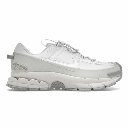 Nike Zoom Vomero Roam
Summit White Light Bone Light Iron Ore