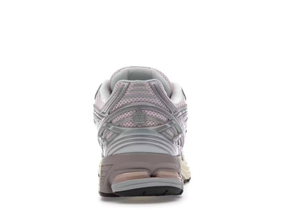 New Balance 1906R
Rose Sugar Silver