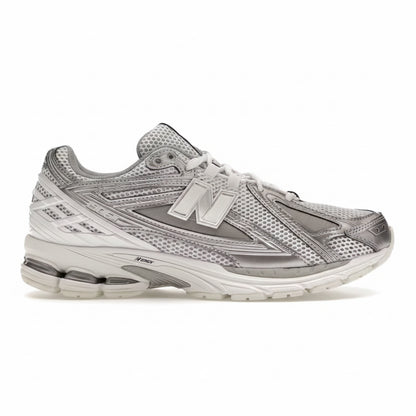 New Balance 1906R
Urbancore Silver