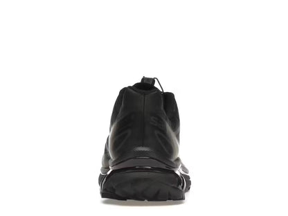 Salomon XT-6
Triple Black