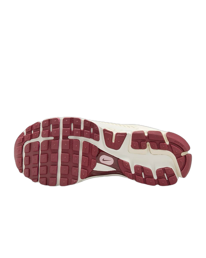 Nike Zoom Vomero 5
Women's Shoes
