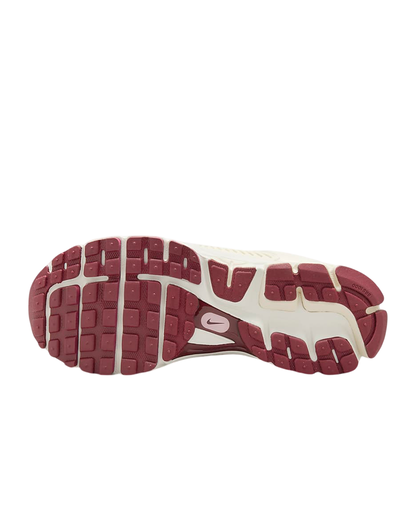 Nike Zoom Vomero 5
Women's Shoes