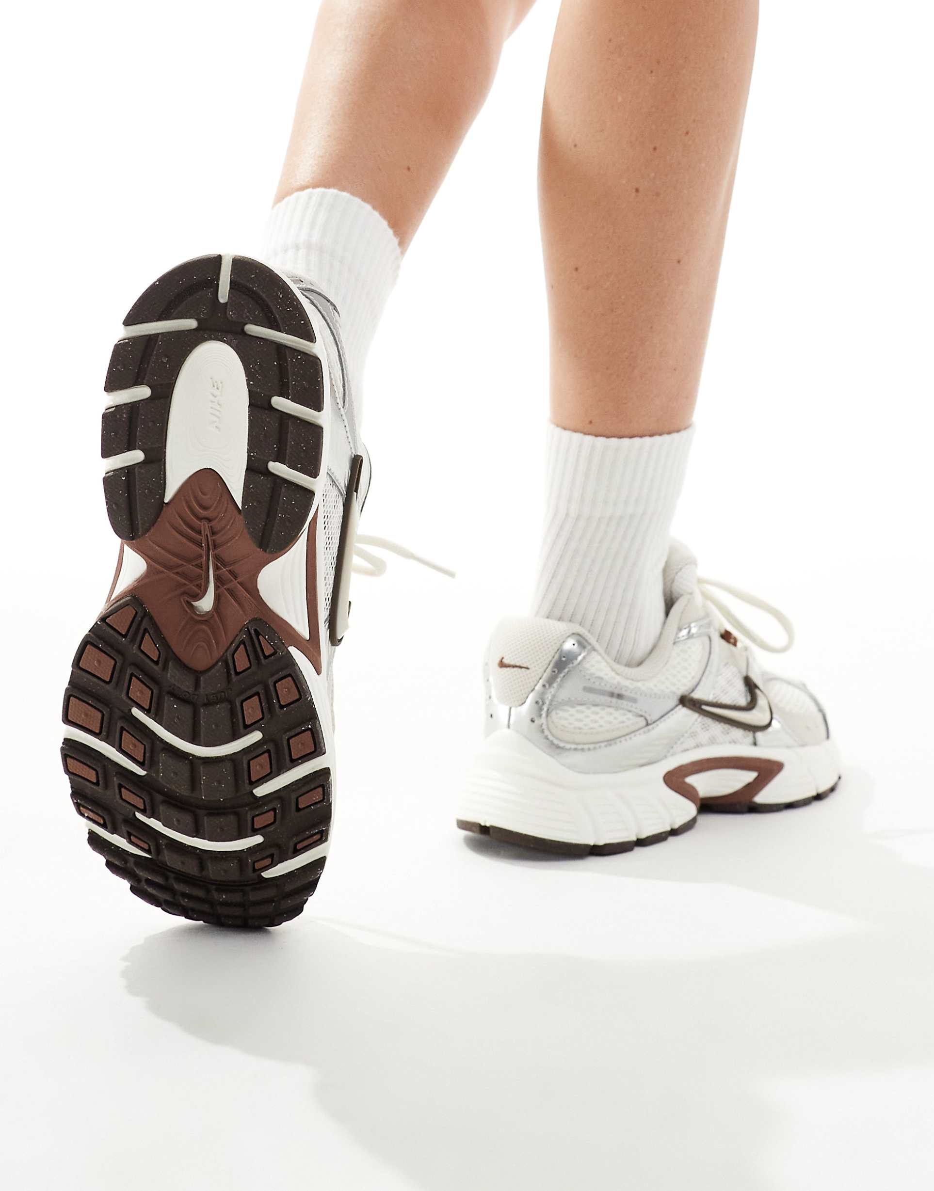 Nike V5 RNR sneakers in off white and brown