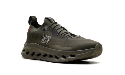 ON CLOUD RUNNING
CLOUDTILT
"LOEWE KHAKI GREEN"