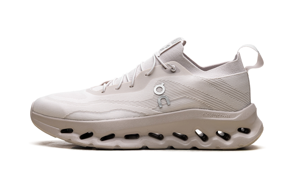 ON CLOUD RUNNING
CLOUDTILT
"LOEWE - SAND"