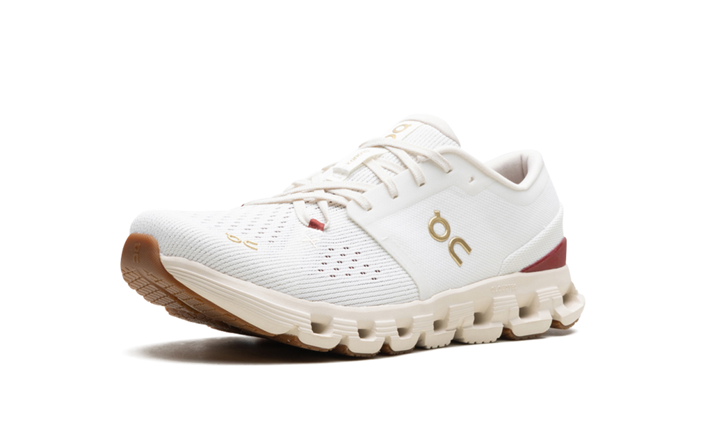 ON CLOUR RUNNING
X 4
"YEAR OF THE SNAKE"