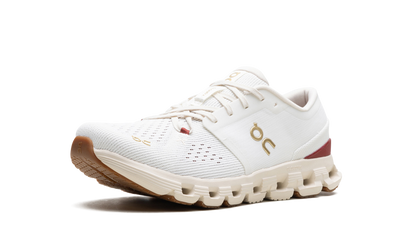 ON CLOUR RUNNING
X 4
"YEAR OF THE SNAKE"