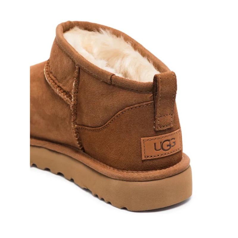 UGG
Classic Ultra Mini boots