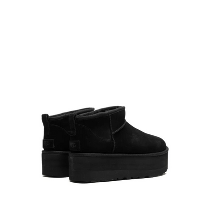 UGG
Classic Ultra Mini platform boots
