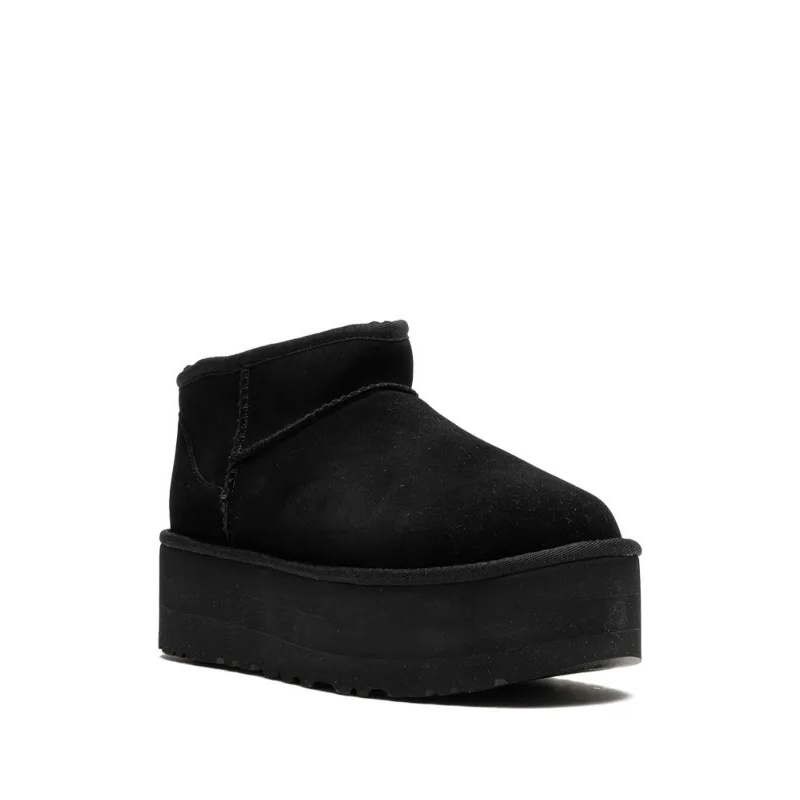 UGG
Classic Ultra Mini platform boots