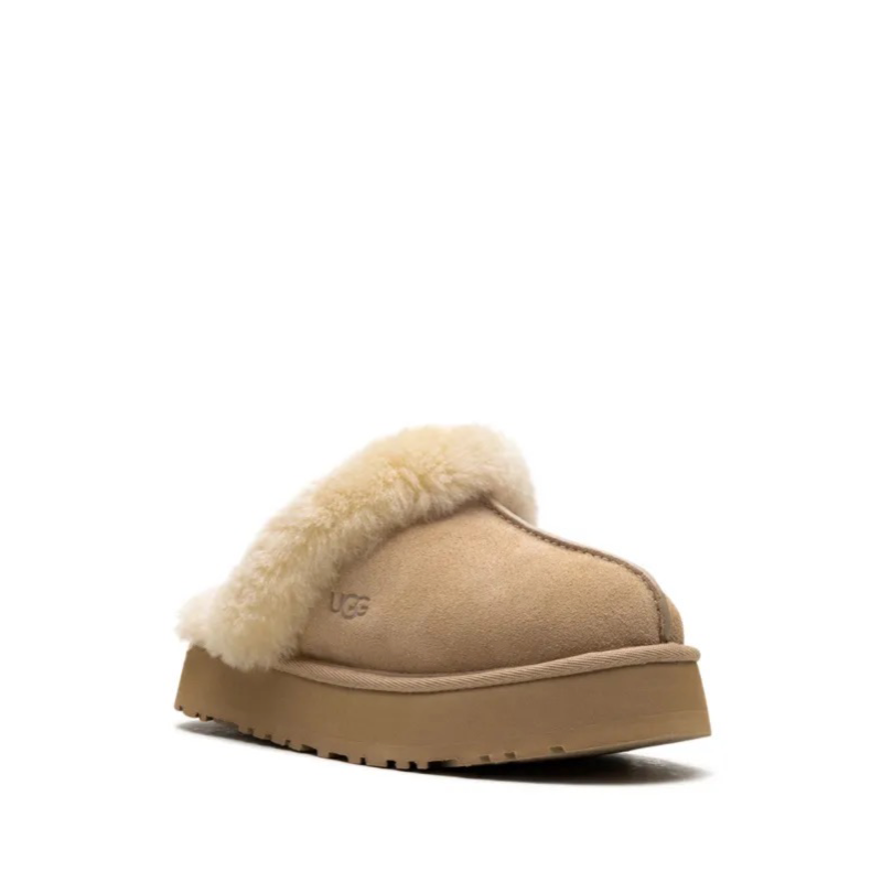 UGG
Disquette slippers sand