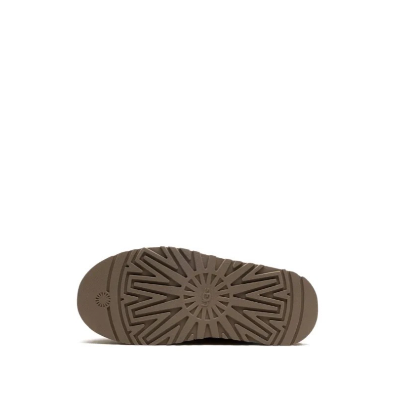 UGG
Tazzle "Chestnut" slippers