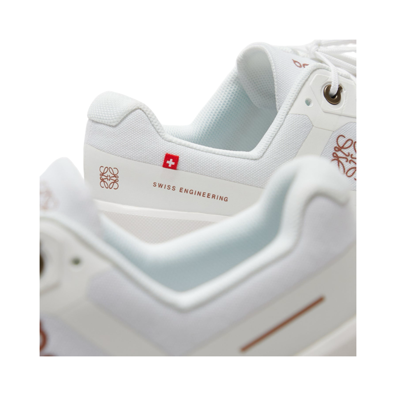 On cloud 
x Loewe Mens Cloudventure