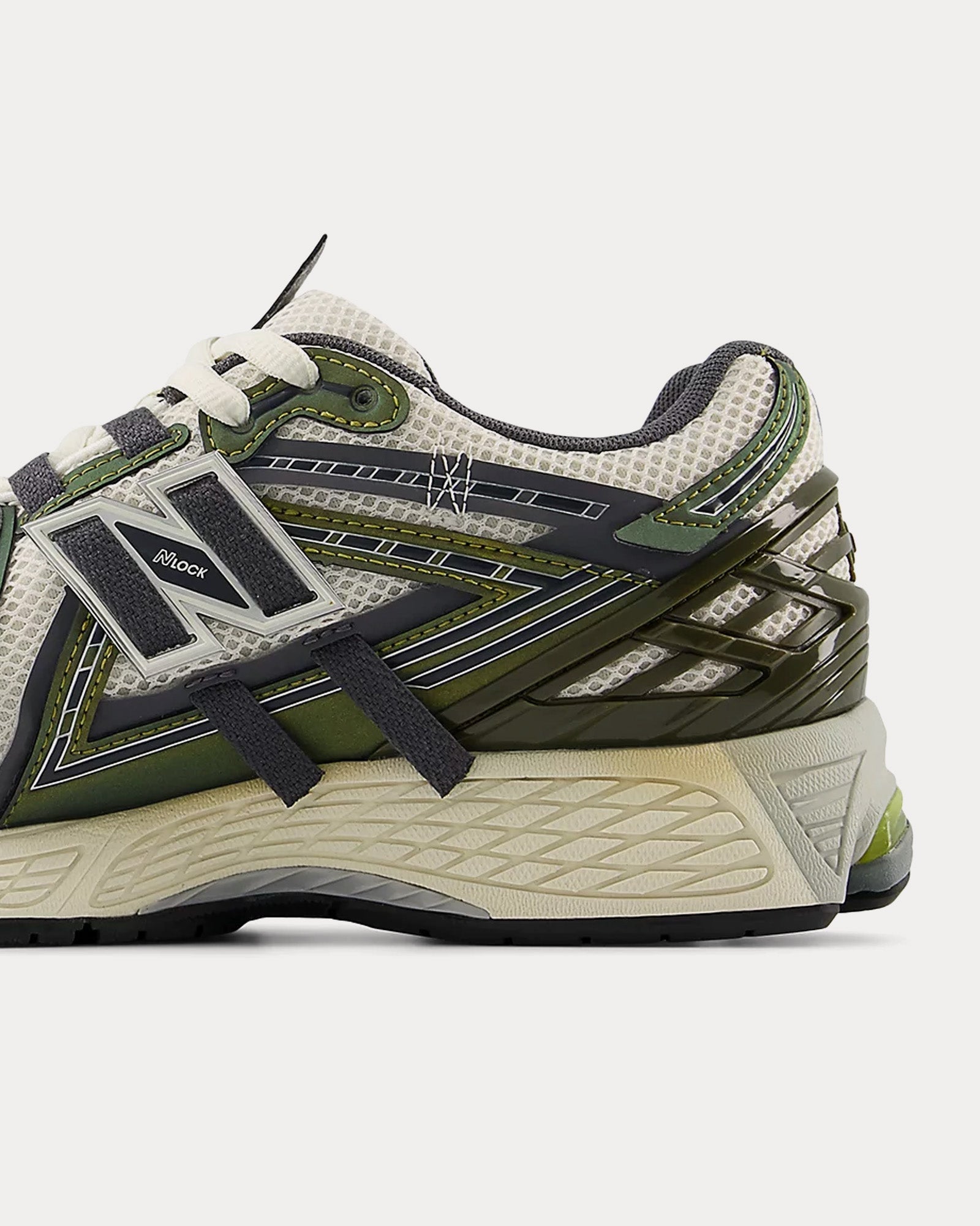 New Balance - 1906a Olive Juice / Sea Salt / Woodland