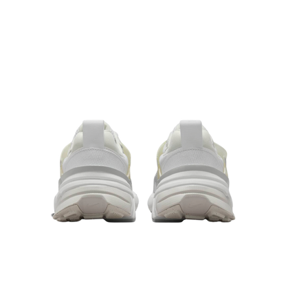 Nike V2K Run / Pure Platinum/Metallic Silver