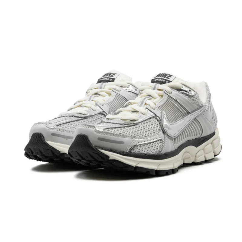 Nike Zoom Vomero 5 Photon Dust Metallic Silver (Women's)