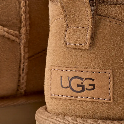 UGG
Classic Ultra Mini boots