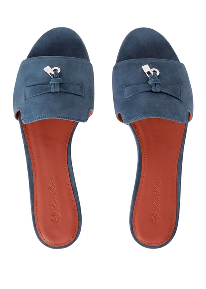 Loro paina Summer Charms Sandal
Swedish goatskin jeans color