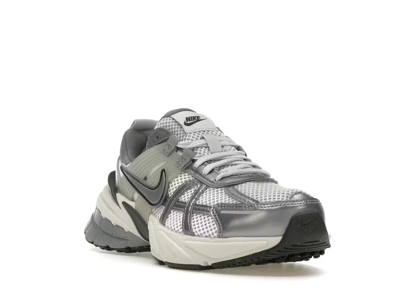 Nike V2K Run Pure Platinum Wolf Grey