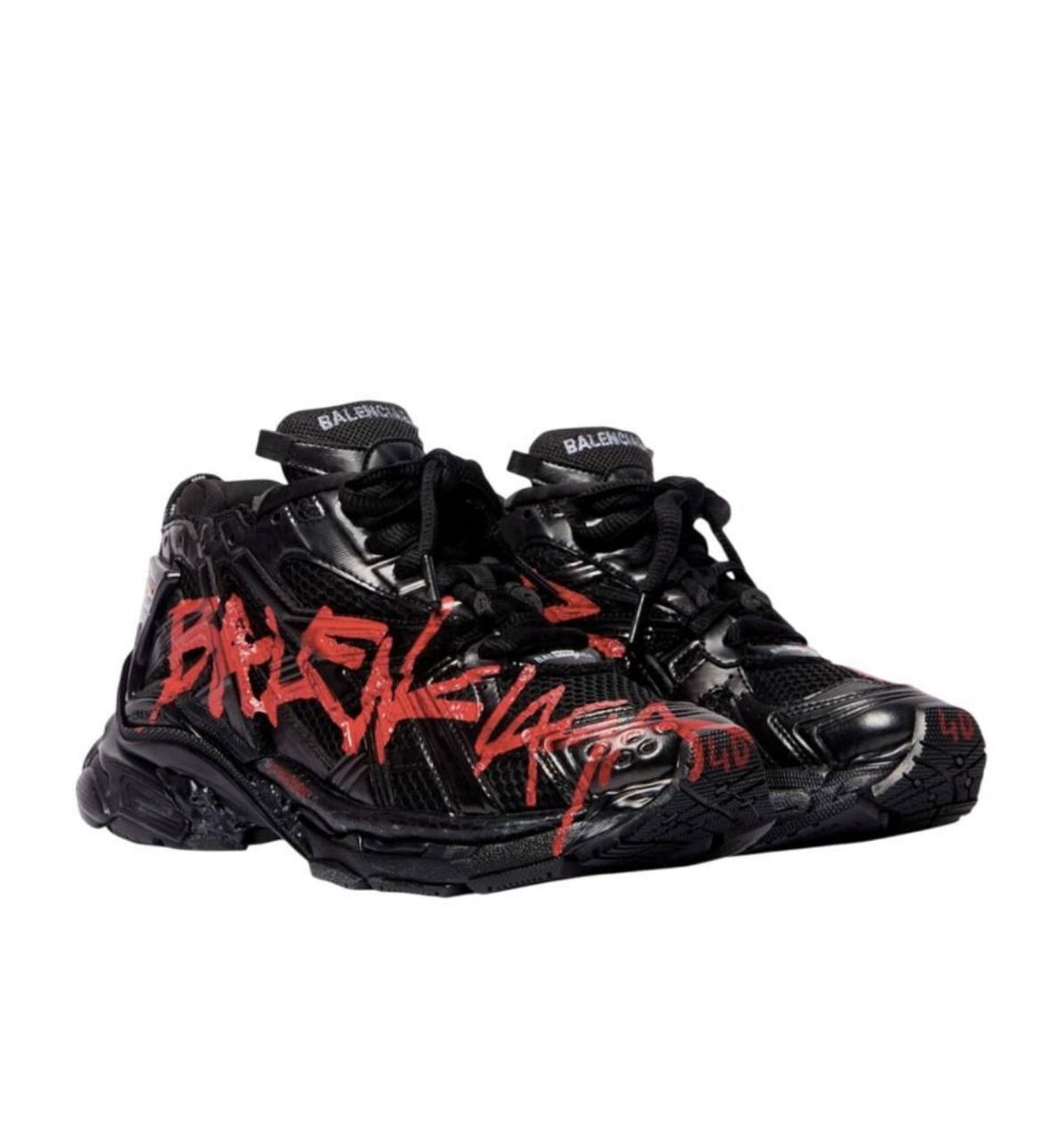 Balenciaga - Graffiti Runner Sneakers in black – xclusivesneaker