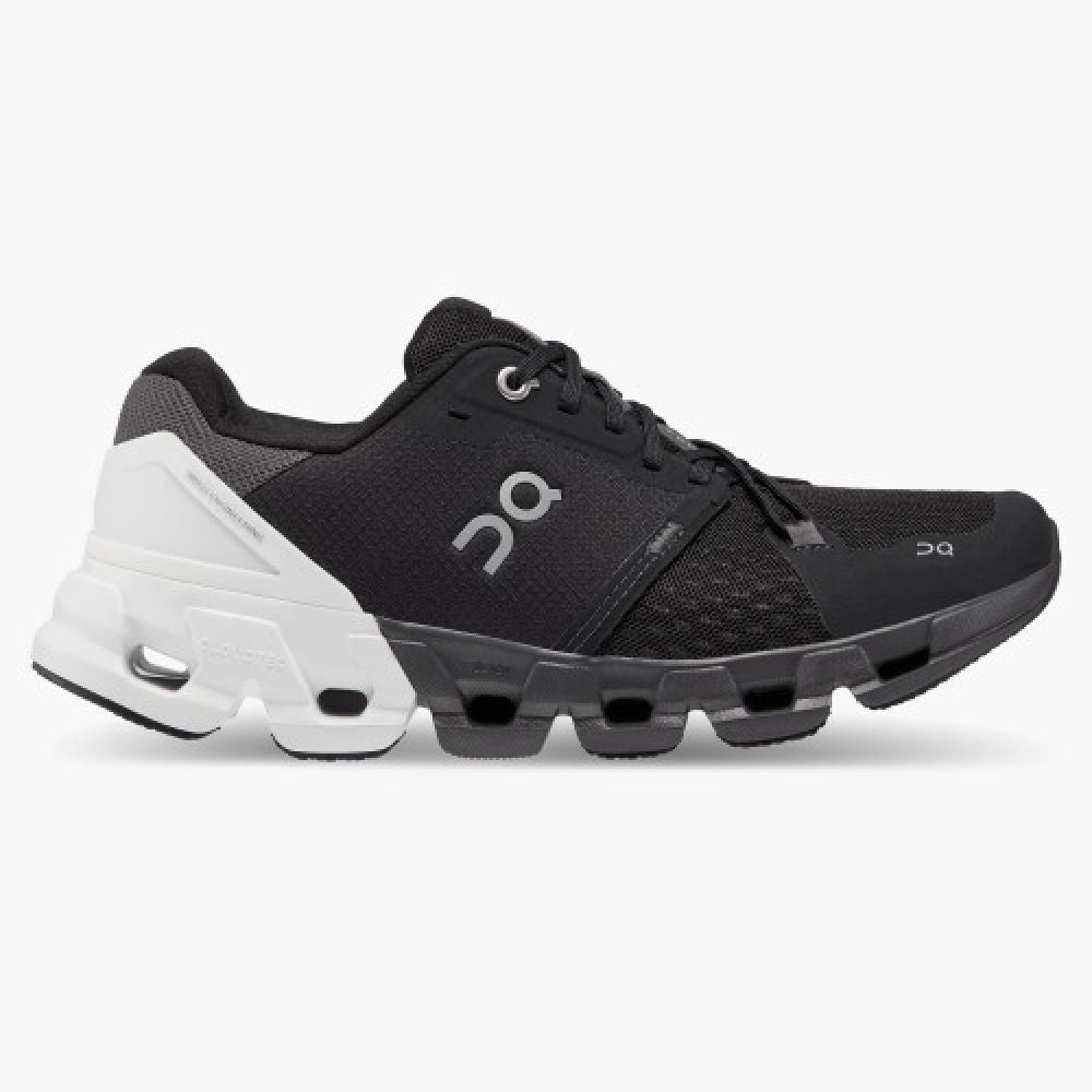 On cloud flyer black